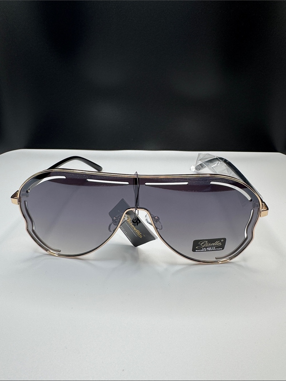Gold Metal Aviator Sunglasses with Black Gradient Lenses (8-9) UV 400 - Picture 2 of 6